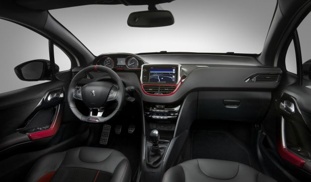 peugeot 208 gti interni