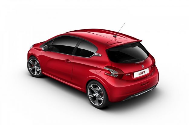 peugeot 208 gti rossa posteriore