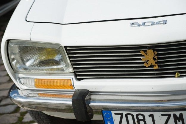 peugeot 504 particolare del gruppo ottico