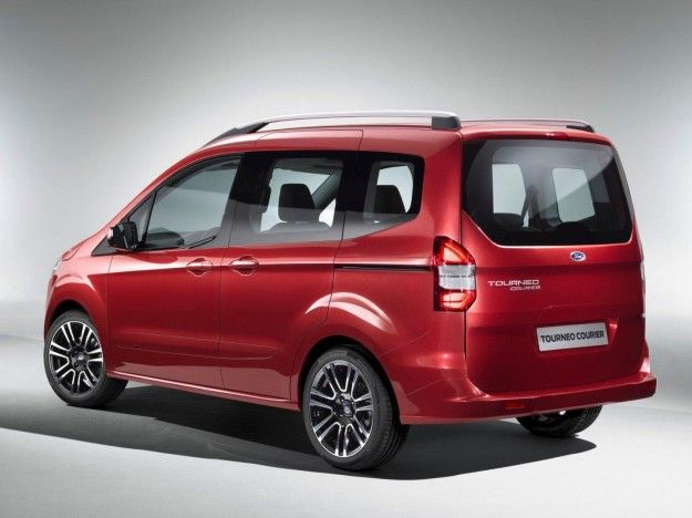 posteriore del Ford Tourneo Courier