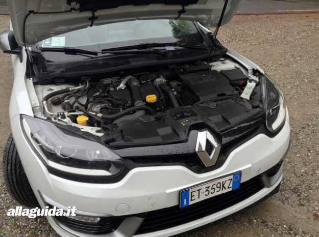 renault megane sportour motore