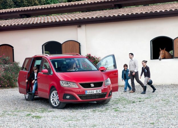 seat alhambra 2012 famiglia