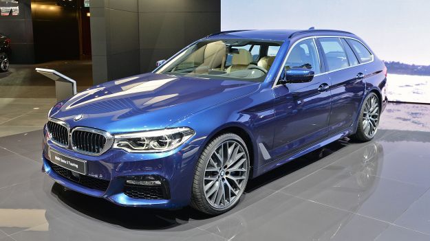 Nuova Bmw Serie 5 Touring 2017: prezzo, dimensioni, motori e scheda tecnica [FOTO]