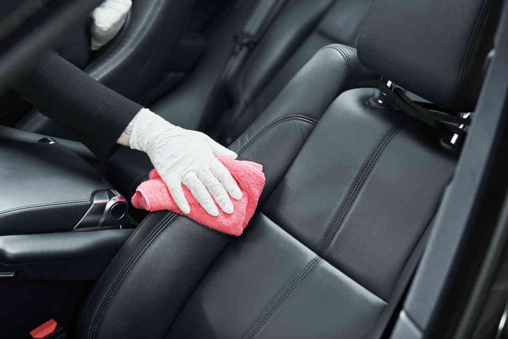 pulizia interni auto