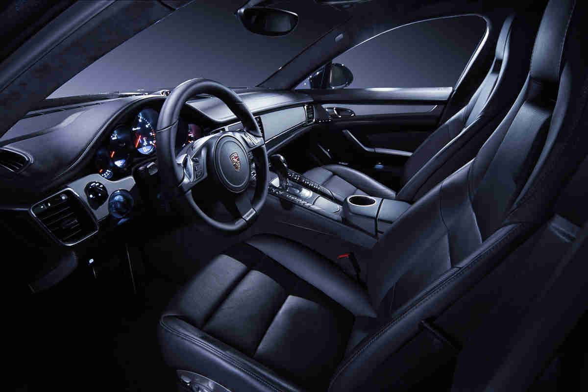 interni in pelle porsche