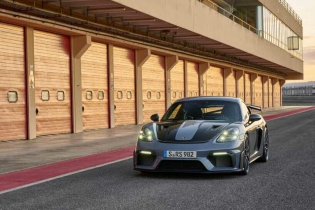 Porsche Cayman 718 GT4 RS