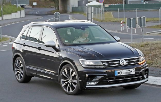 Volkswagen Tiguan R 2017: foto spia della versione sportiva [FOTO]