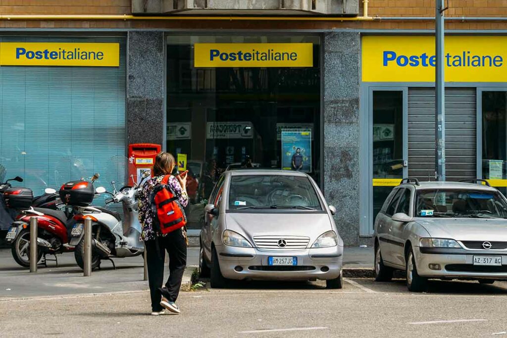 facciata poste italiane