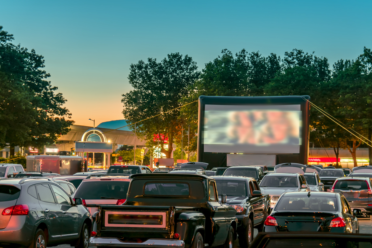Il coronavirus potrebbe far tornare di moda i drive-in