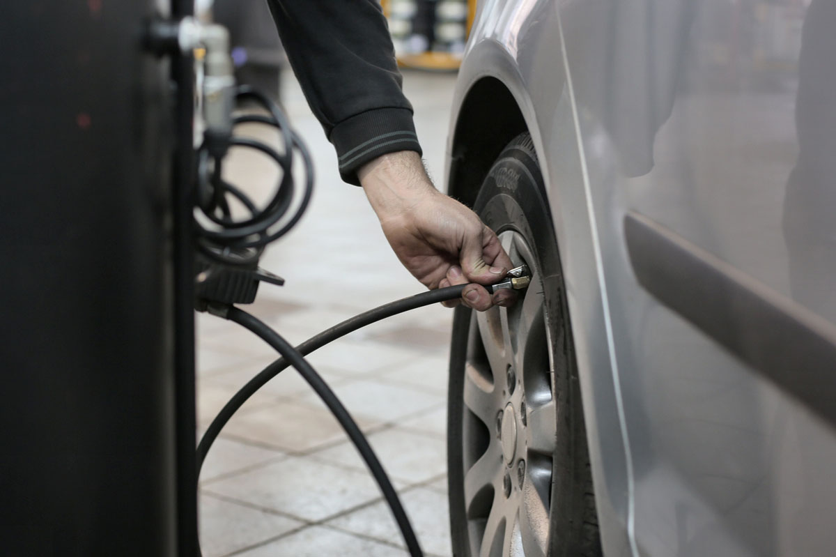 pressione pneumatici auto