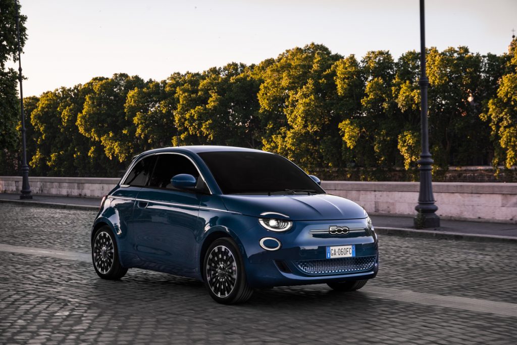 La Fiat 500 elettrica berlina