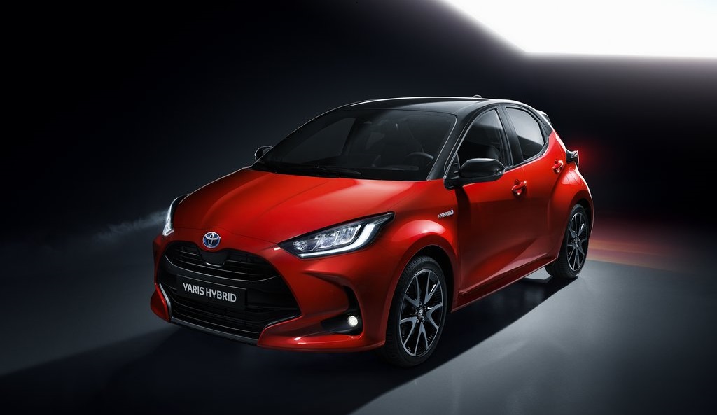 Nuova Toyota Yaris debutta in Italia: prezzi e allestimenti della citycar giapponese