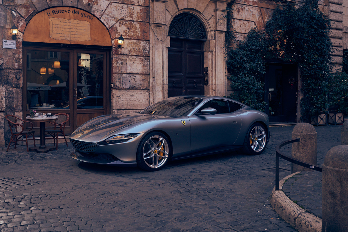 Premio per la Ferrari Roma, l’auto del Cavallino vince il Car Design Award 2020
