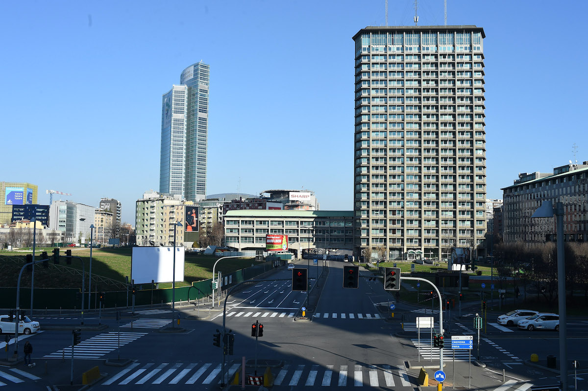 Milano elimina le auto e progetta una “città lenta” per il 2050