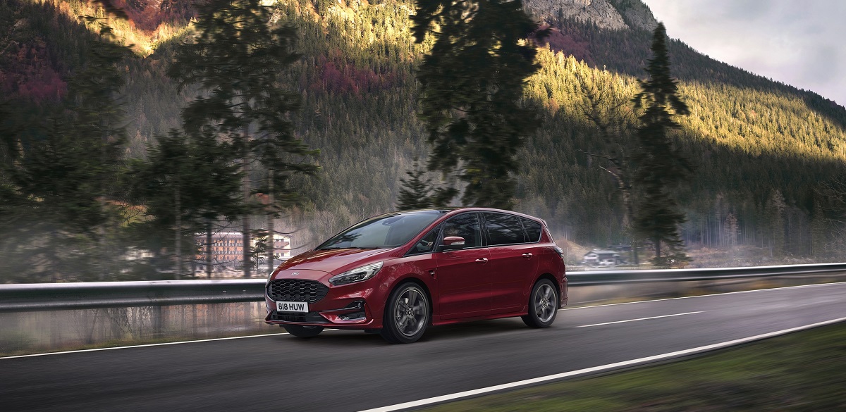 Ford S-Max Hybrid