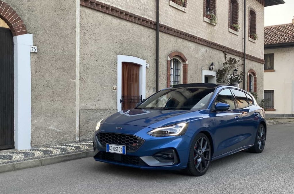 Ford Focus ST in strada