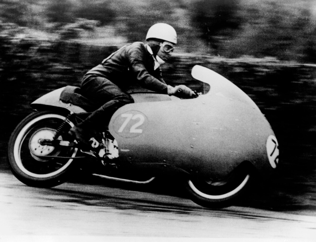 Cento anni di Moto Guzzi: gli esordi e i modelli leggendari