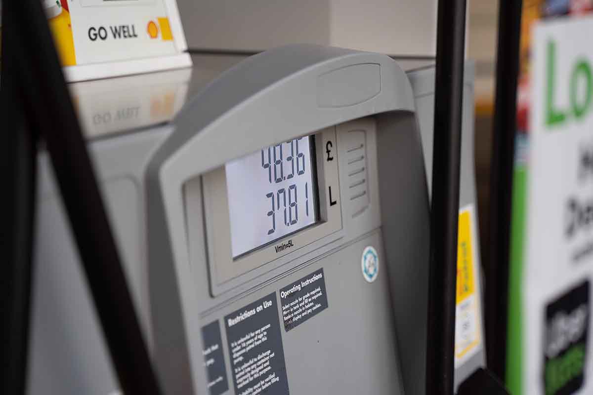 Il prezzo di benzina e gasolio sale da 20 settimane