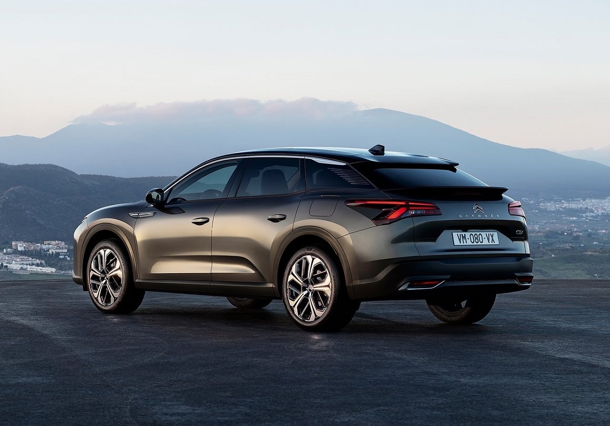 Citroen C5 X: l’eclettica e innovativa per stupire tra le ammiraglie