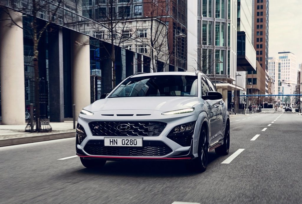 Hyundai-Kona_N_in strada