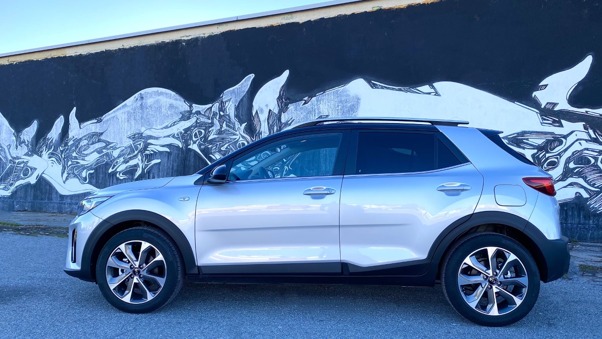 Allaguida di nuova Kia Stonic, comfort e praticità allo stato puro