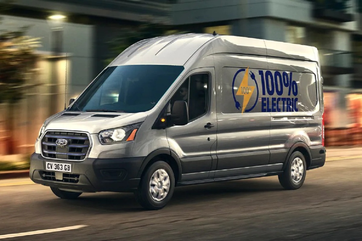 Ford E-Transit: al via la fase di test su strada per il veicolo commerciale elettrico
