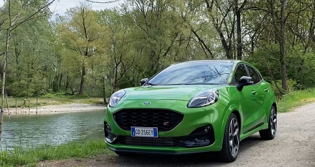 Ford Puma ST in strada