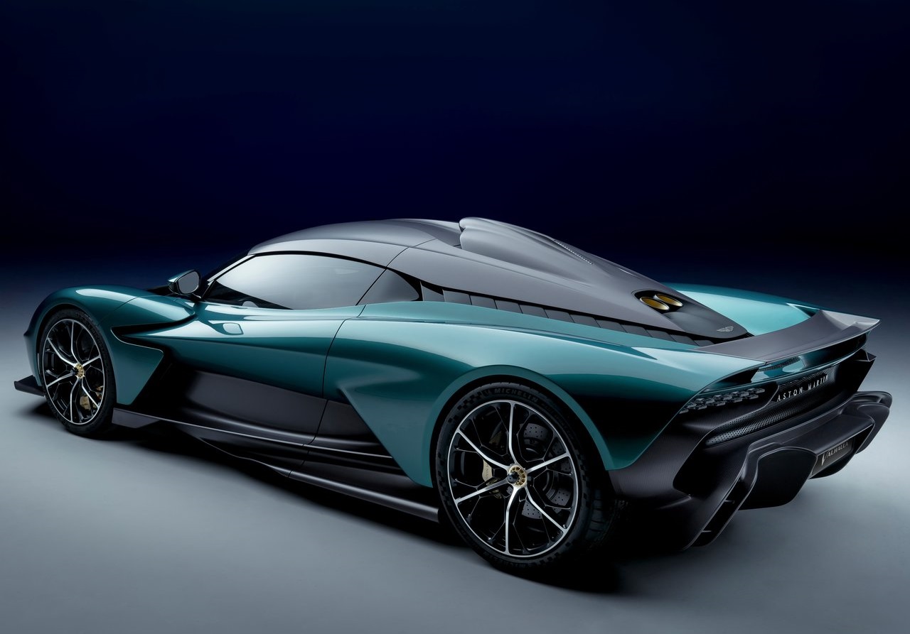 Aston_Martin-Valhalla-profilo-posteriore