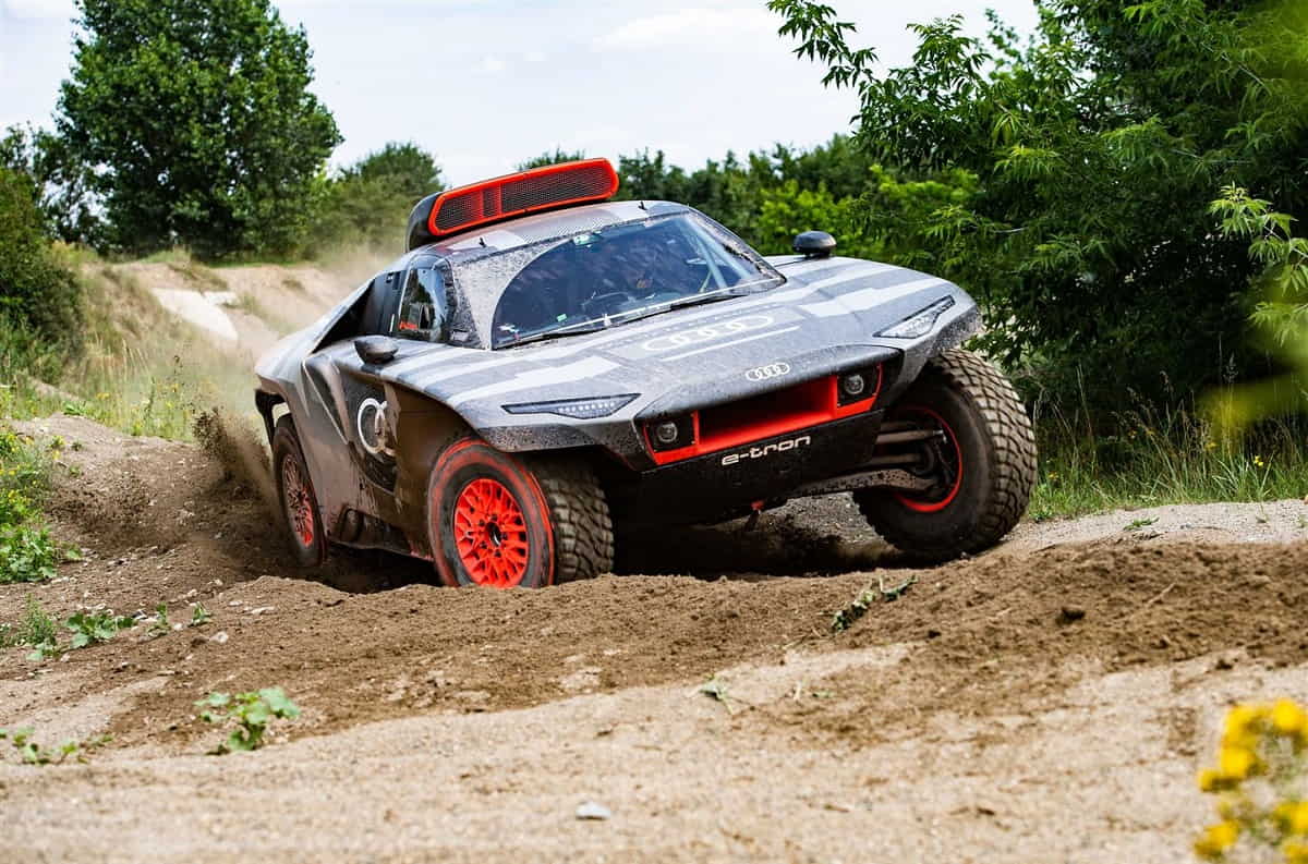 Audi RS Q e-tron: il prototipo Dakar 2022 è elettrico