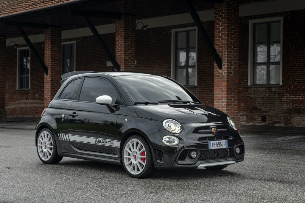 Nuova-Abarth-695-Esseesse-profilo-anteriore