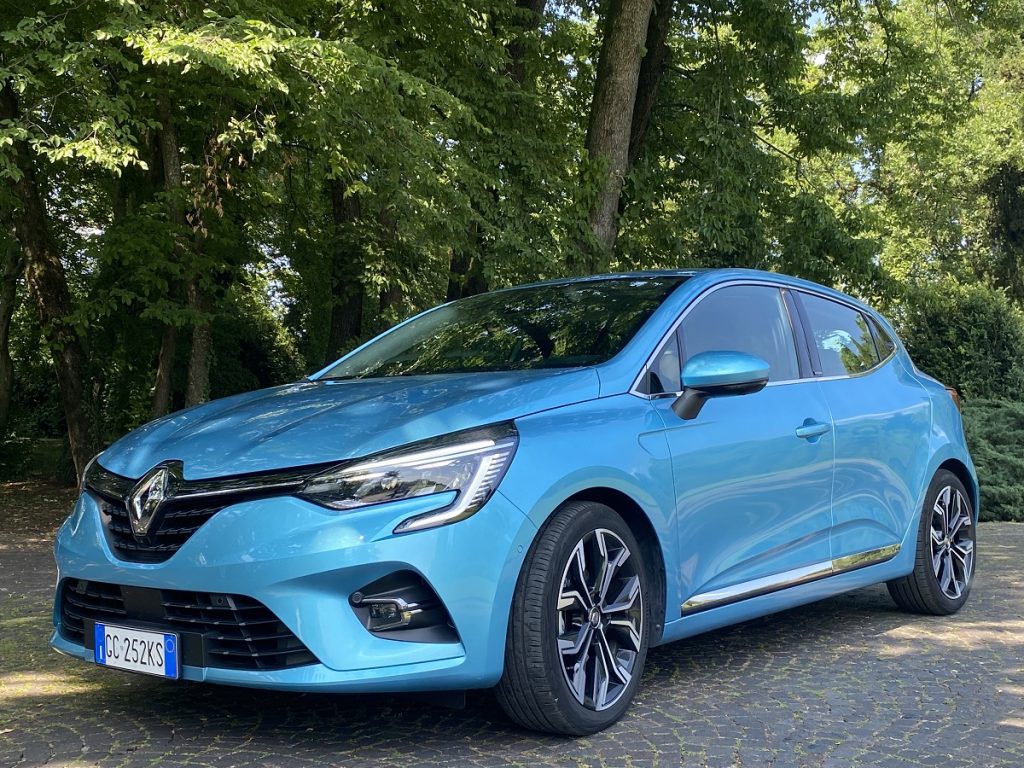 nuova Renualt Clio E-TECH Blue Celadon