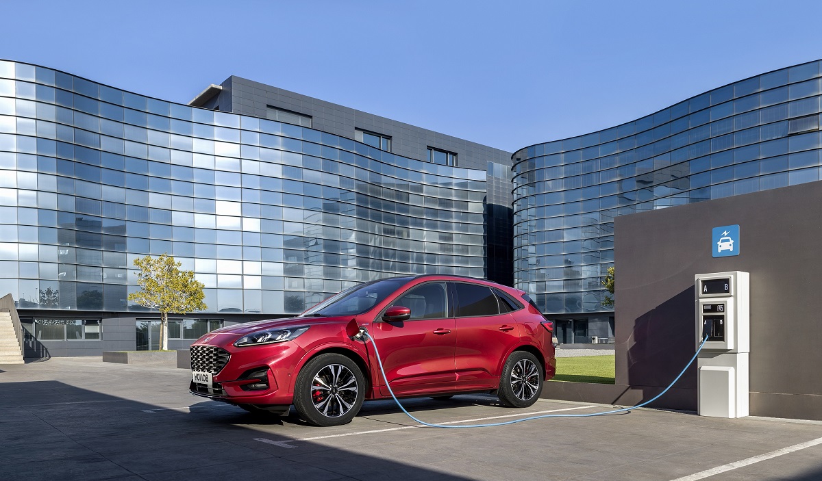 Ford Kuga PHEV, è l’ibrido plug-in più venduto d’Europa