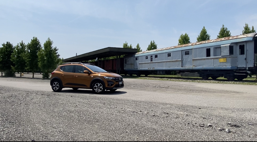 Dacia Sandero Stepway GPL in strada