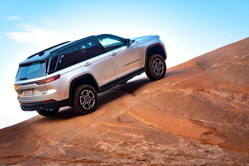 nuova Jeep Grand Cherokee profilo