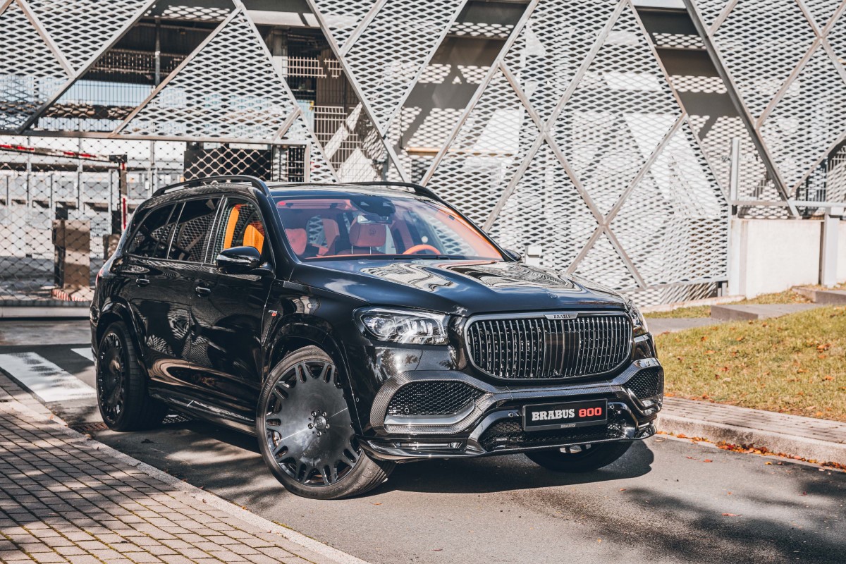 Brabus 800 profilo anteriore