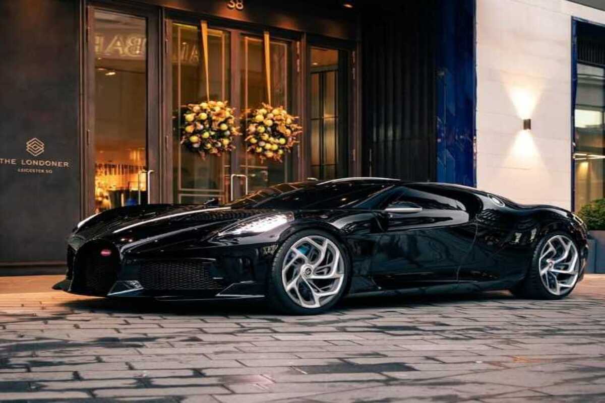 Bugatti La Voiture Noire, l’esclusiva hypercar esposta a Londra