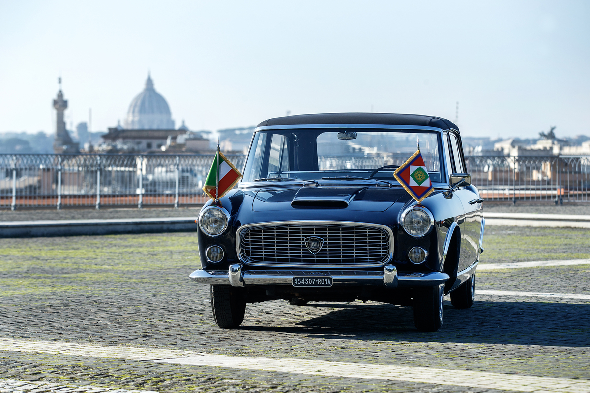 Lancia Flaminia, la “Presidenziale” festeggia i 60 al Quirinale