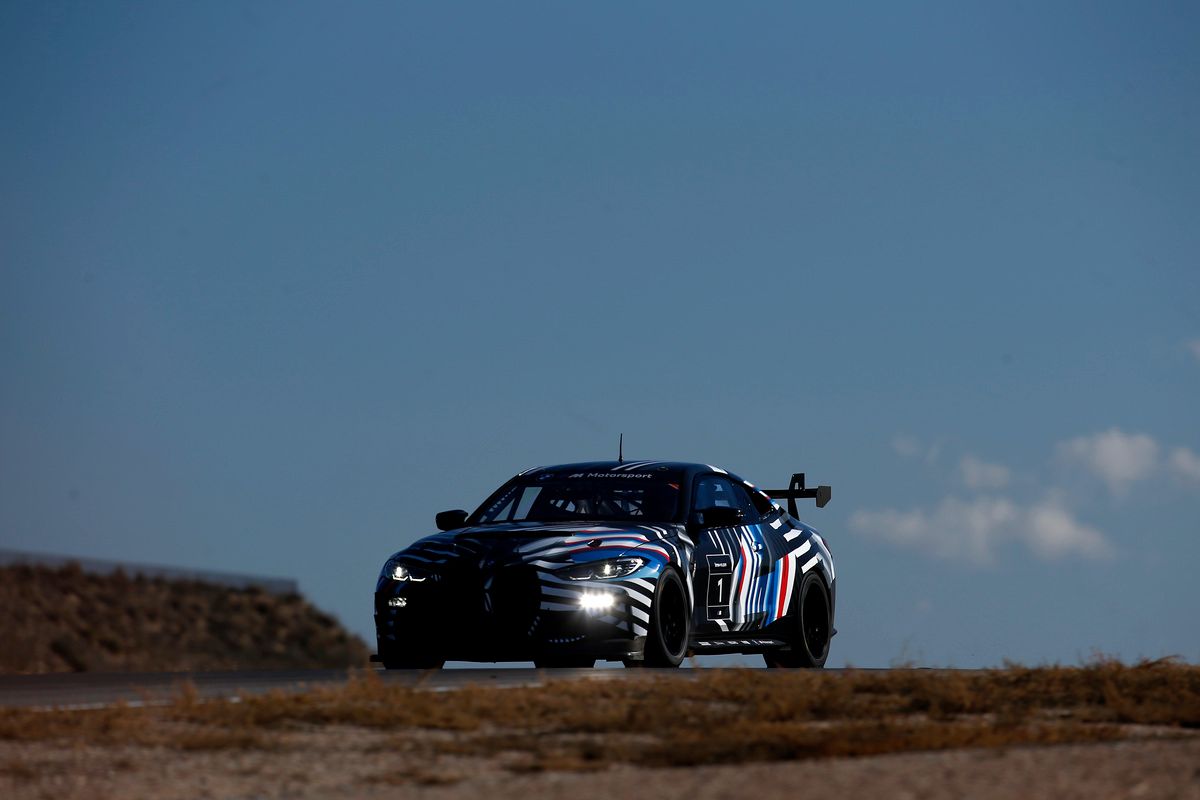 La BW M4 GT4 durante i test