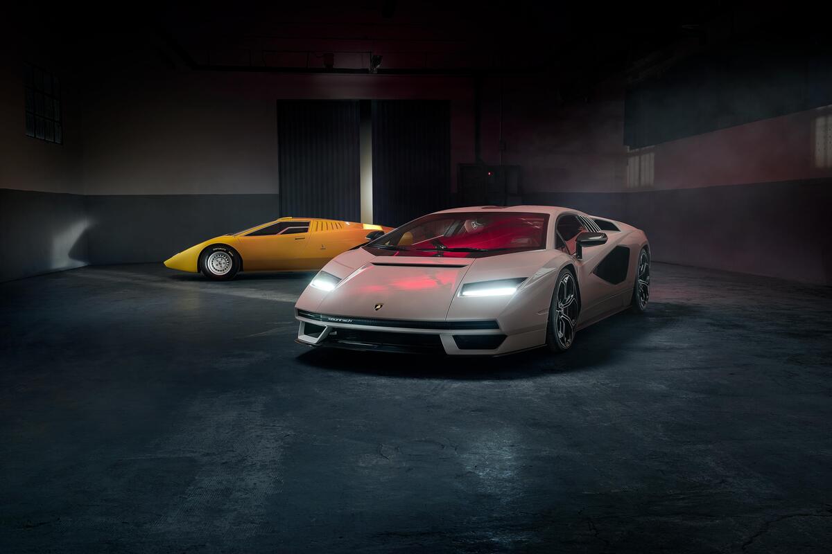 La nuova Lamborghini Countach LPI 800-4