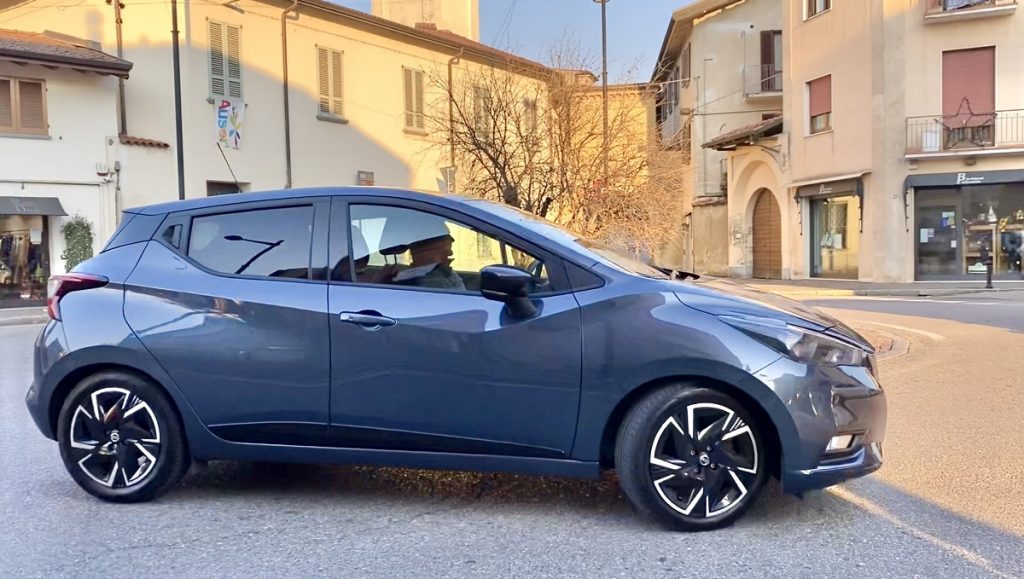 Nissan Micra GPL in strada