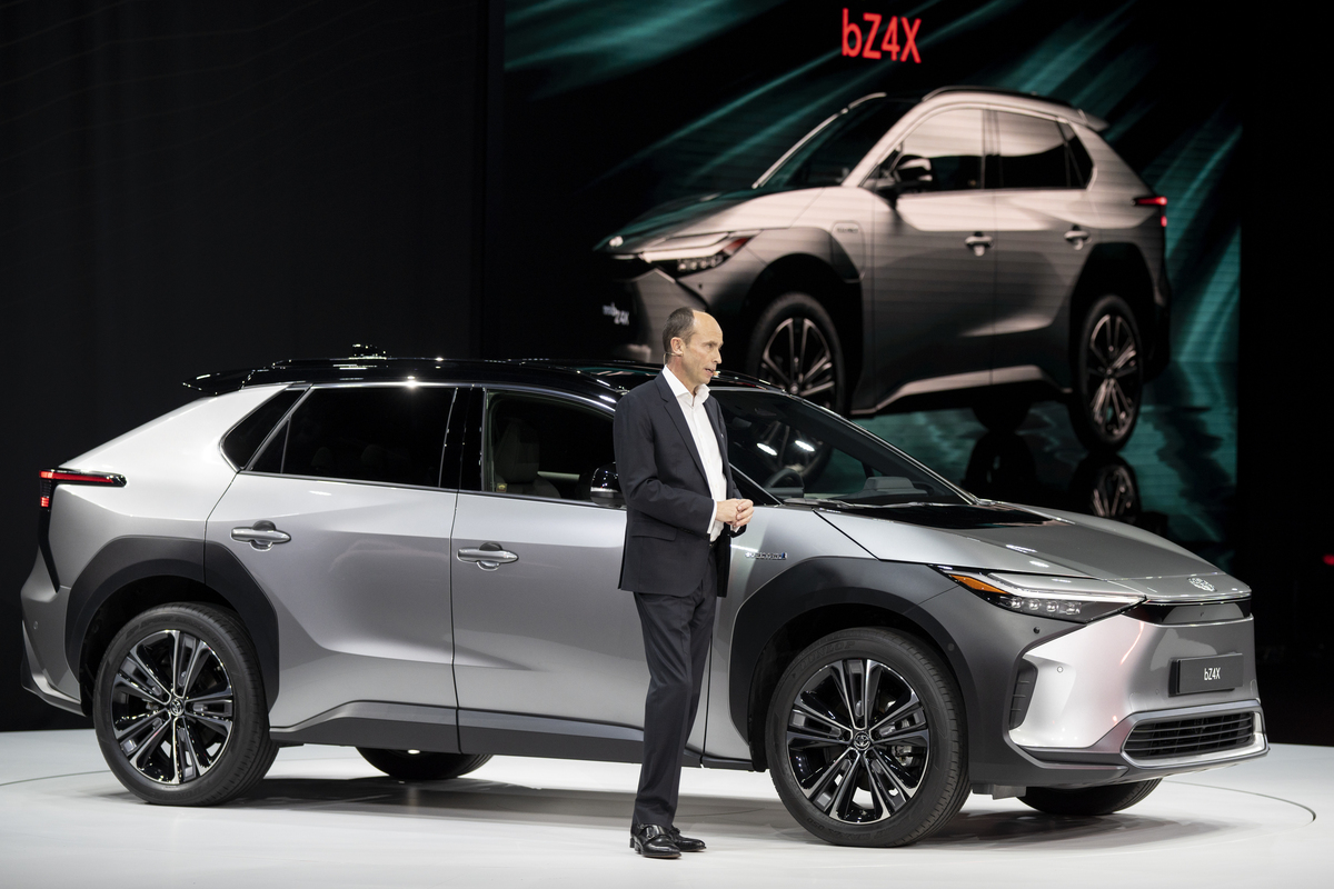 Toyota, dal 2035 solo auto a zero emissioni