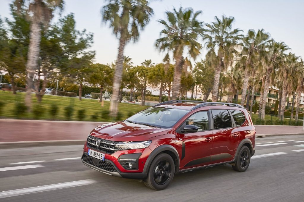 2022 - New Dacia Jogger Extreme Terracotta Brown