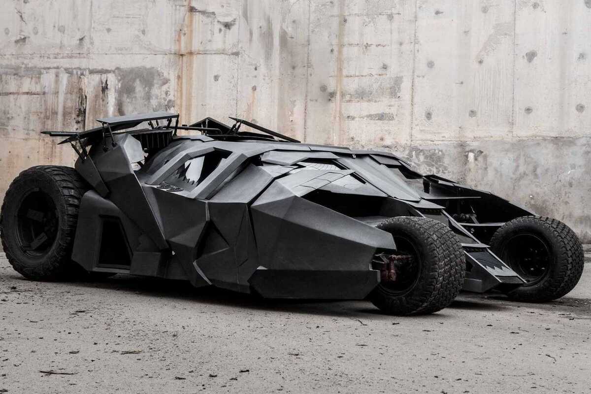 Batmobile, l’auto dell’Uomo Pipistrello diventa elettrica