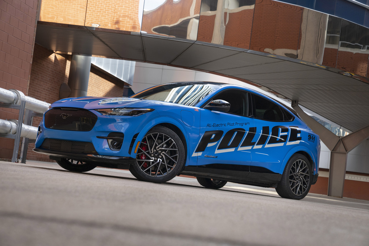 Ford Mustang Mach-E della Polizia di New York