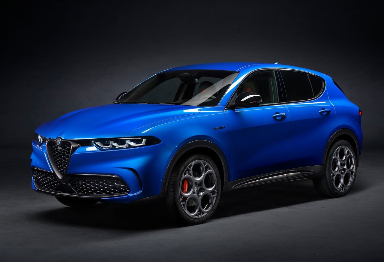 Alfa_Romeo-Tonale-2022-profilo-anteriore