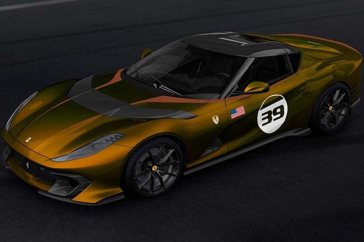 Ferrari con la nuova tinta che cambia colore