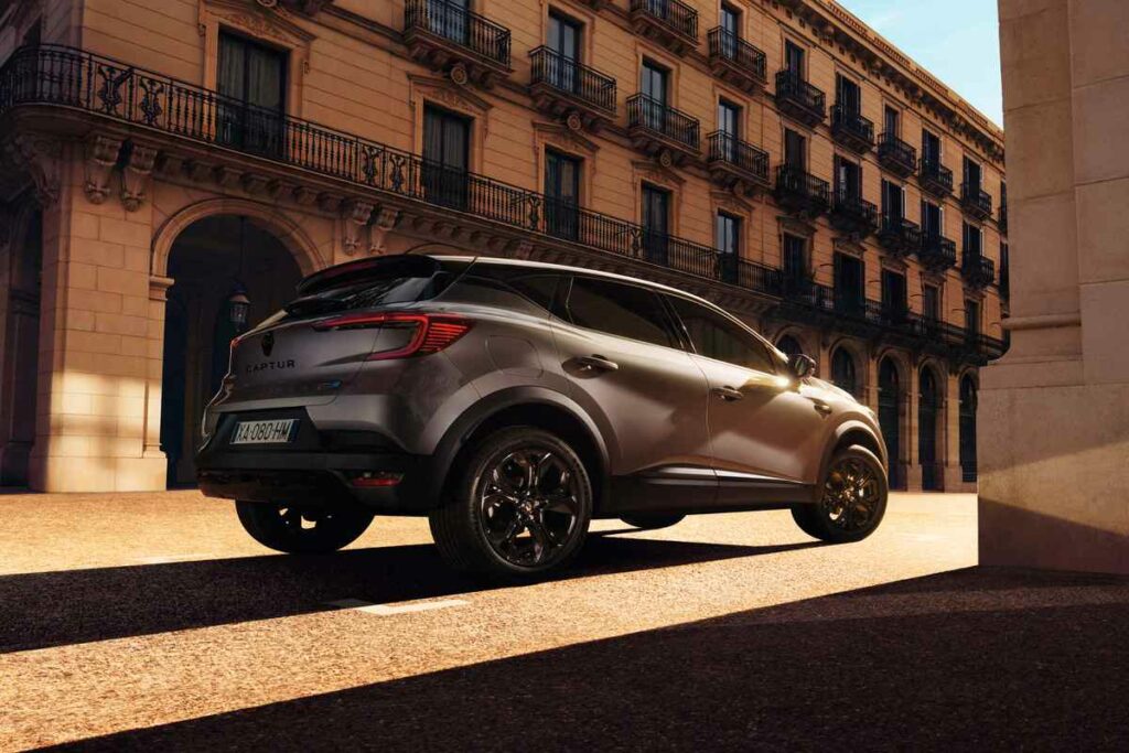 Il posteriore di Renault Captur Rive Gauche