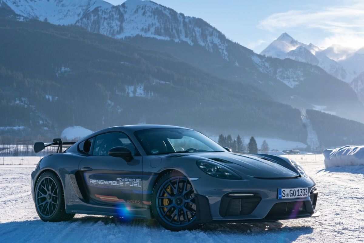 Porsche 718 Cayman GT4 RS
