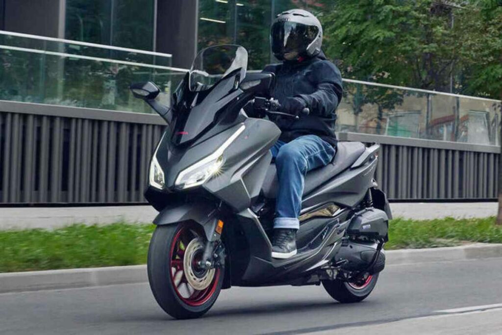 Honda Forza 125