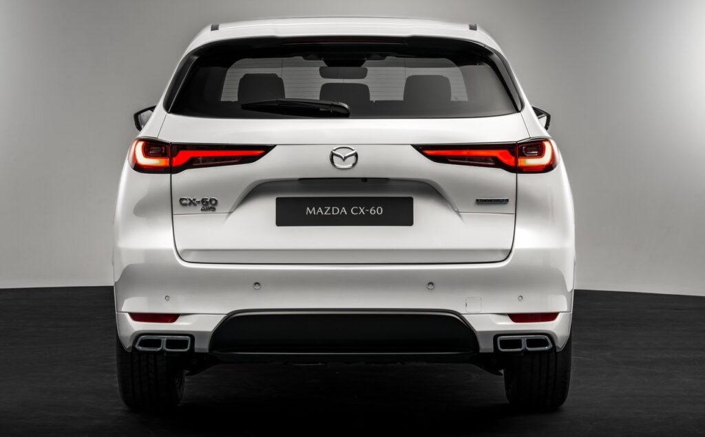 Mazda-CX-60-vista-posteriore